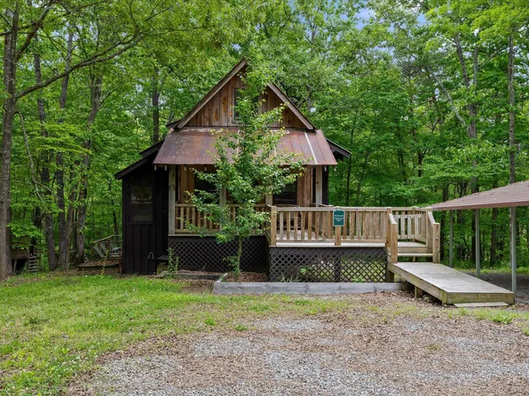 65 Rocky Top Trl, Trenton, GA 30752