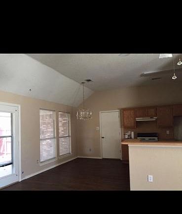 4th image of 6205 Acapulco Dr