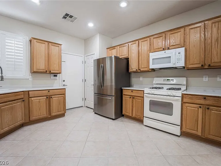 2563 Evening Twilight Ave — Photo 13