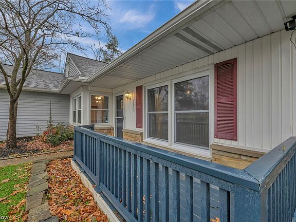 3rd image of 103 Edgewood Dr