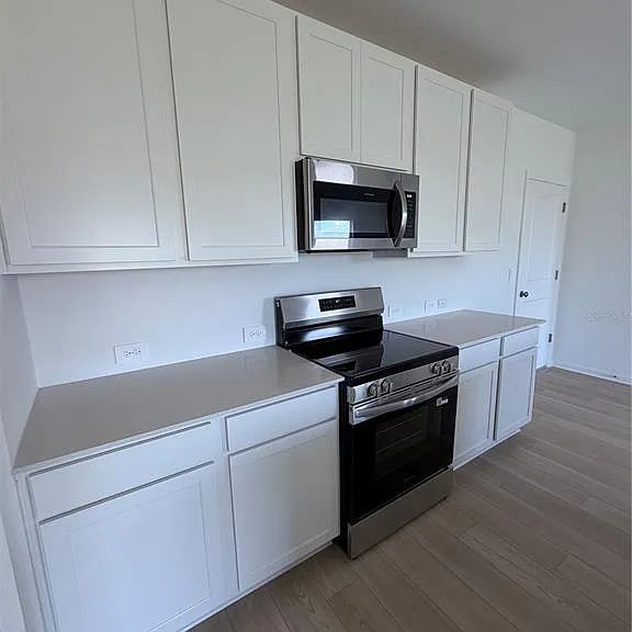 6468 Domizio Dr — Photo 9