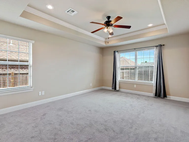 3100 SW Fernwood Ave — Photo 2