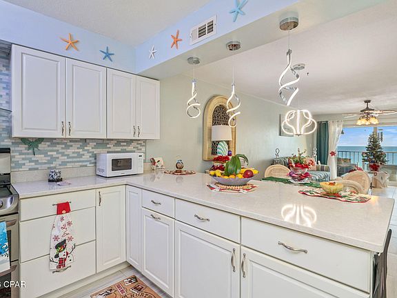 3rd image of 5801 Thomas Dr Unit 814