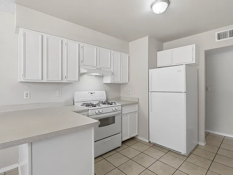 2918 E Glen Dr #B — Photo 13