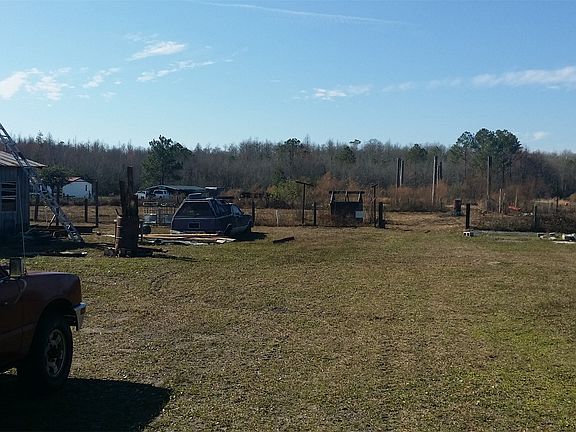 taken while cleaning from previous renters