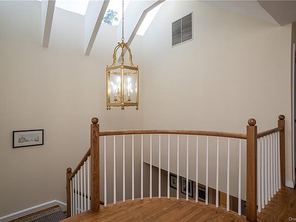 5th image of 25 Beechwood Way