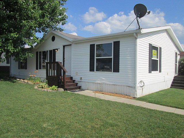 1st image of 132 Stratford Dr