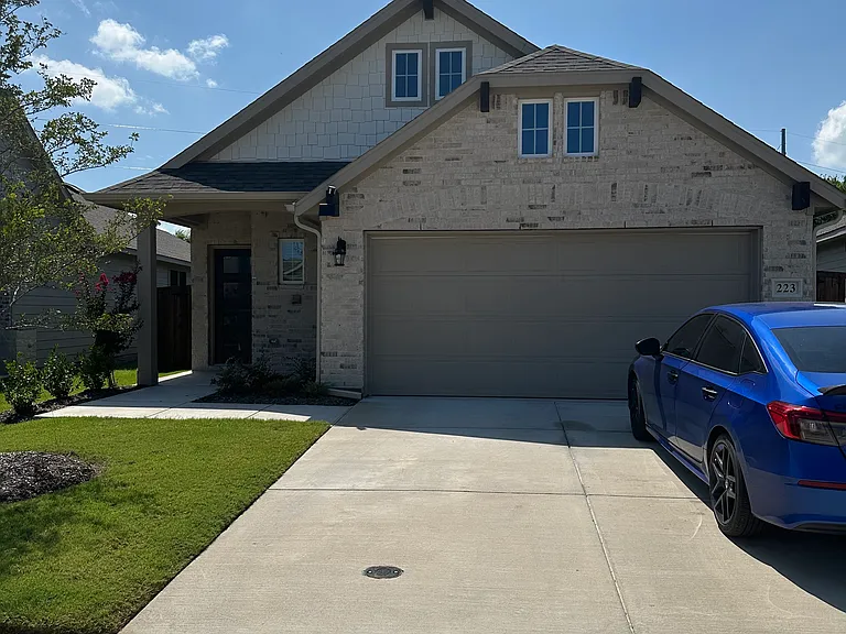 223 Fairmont Dr — Photo 10