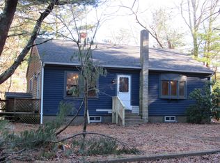 69 Nightingale Pond Rd, Bourne, MA 02532
