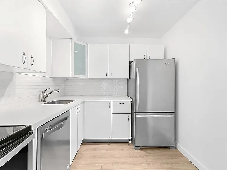 3701 N Country Club Dr #404 — Photo 6