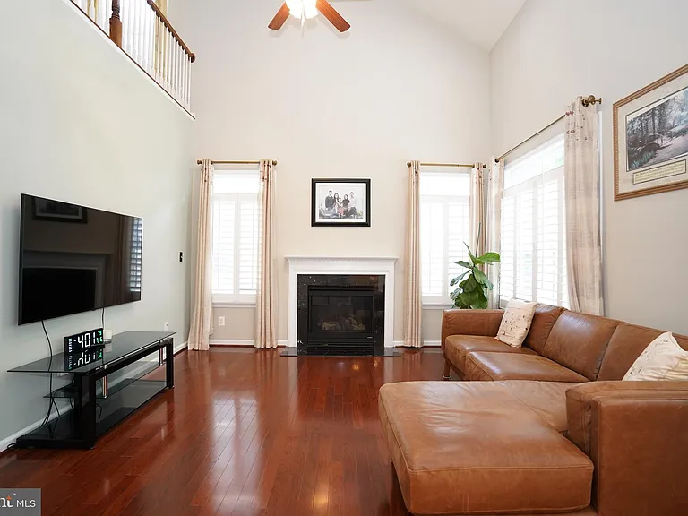 20779 Crescent Pointe Pl — Photo 10