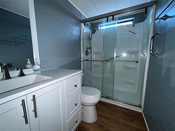 2nd image of 124 W Parker Ave