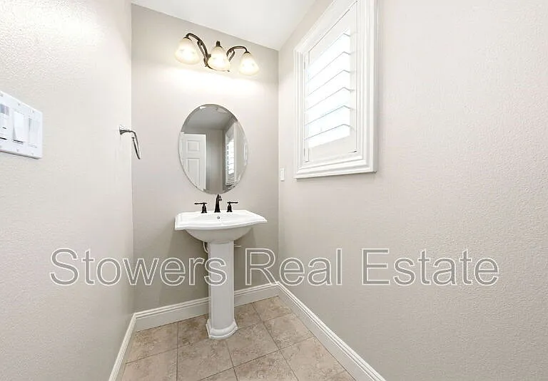 3315 Ashbourne Cir — Photo 23