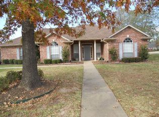 1010 Red Oak Ln, Diboll, TX 75941
