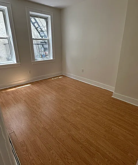 137 Center St #11 — Photo 4