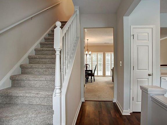 5th image of 42 Highoak Dr NE