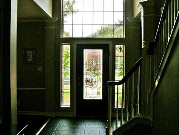 2nd image of 3322 Lawson Dr
