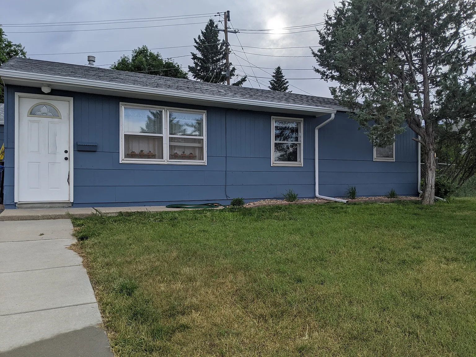 4 bed, 1192 sqft, $1,700 — Photo 1