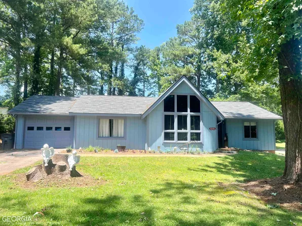 231 Cosby Dr, Lagrange, GA 30240