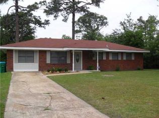 2505 Woolmarket St, Gulfport, MS 39503