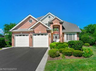 228 S Cedar St, Palatine, IL 60067