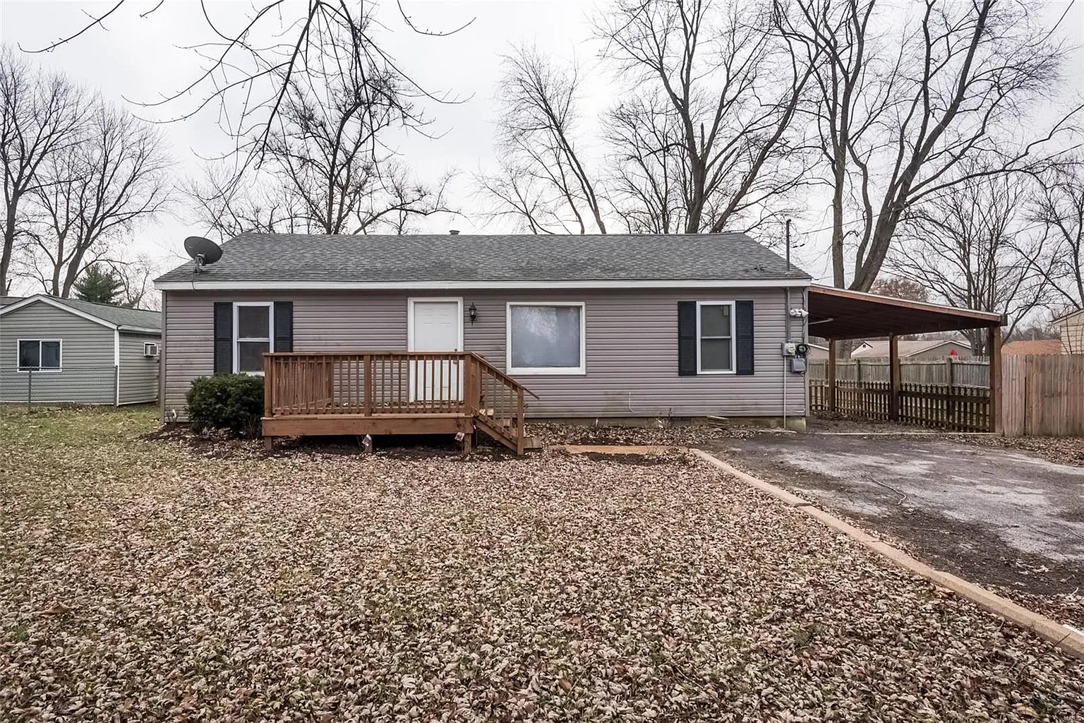 528 Pembroke Dr photo 1