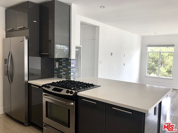 4th image of 617 Ocean Ave APT G