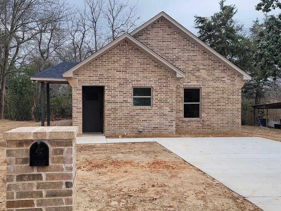 1st image of 708 Capital Dr