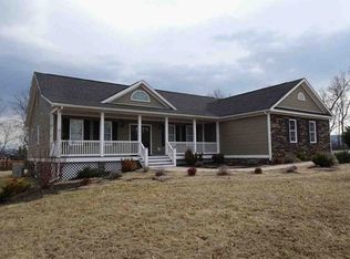82 Willow Ln, Waynesboro, VA 22980