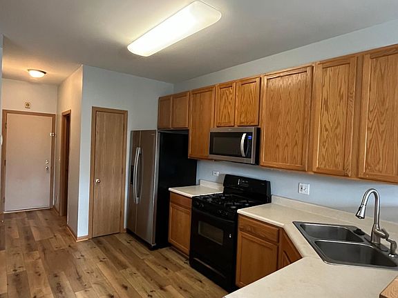 5th image of 316 Abington Woods Dr