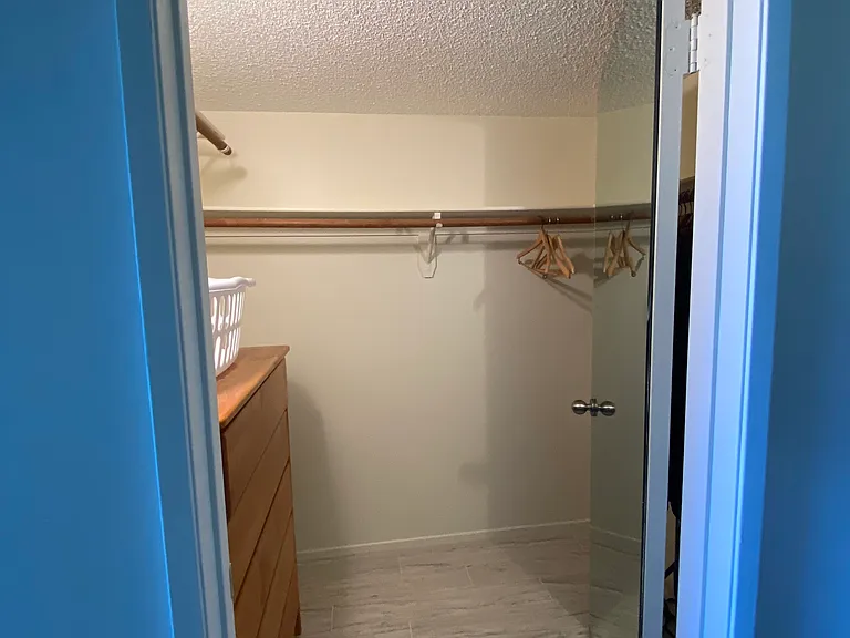 1360 W Capitol Dr #131 — Photo 3