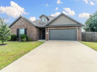 770 Fontana St, Centerton, AR 72719