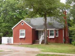 1828 Richview Rd, Mount Vernon, IL 62864