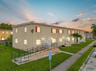 Sunset Palm Villas Condo, Miami, FL 33150