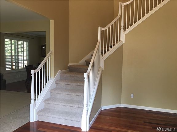 3rd image of 8313 Landing Ln
