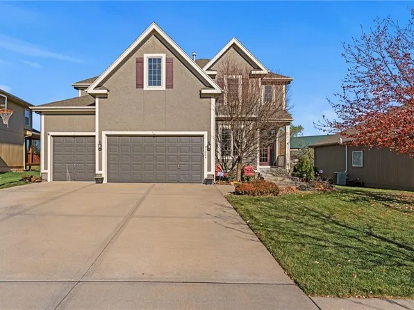 21244 W 112th Ter, Olathe, KS 66061