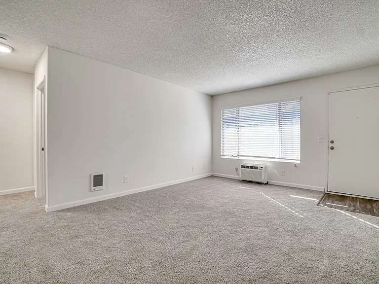 Fletcher Valley Apartments — Photo 12