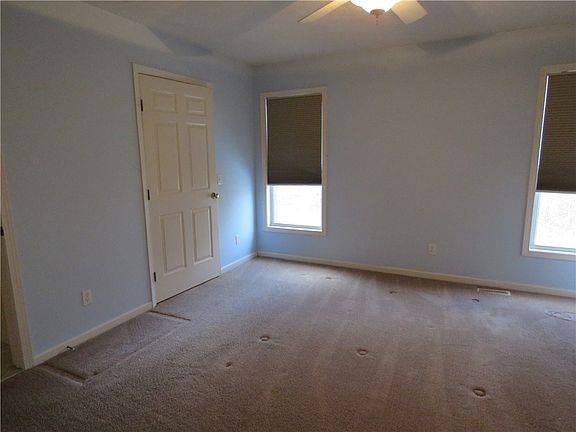 5th image of 70 Maier Cir