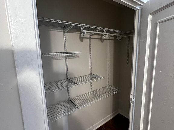 4th image of 7010 N Ashland Blvd APT 309