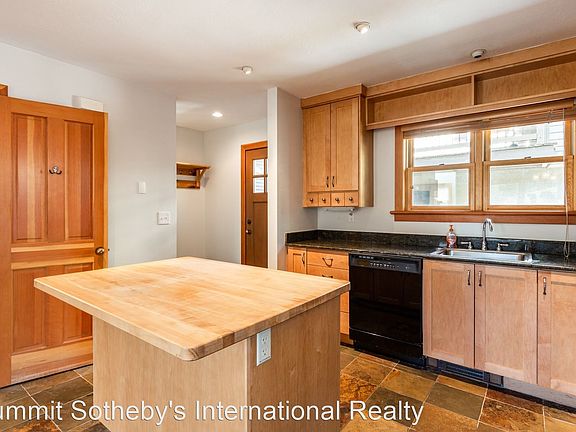 4th image of 675 Deer Valley Dr #15