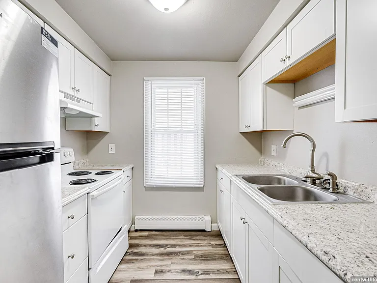 2032 Preble Ave. — Photo 1