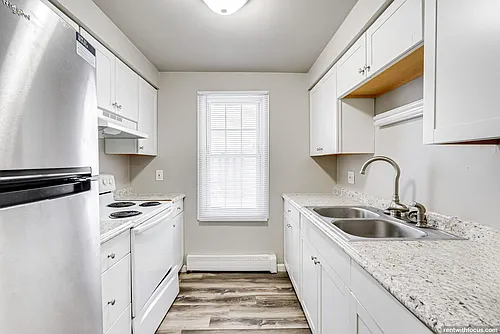 2032 Preble Ave. Photo 1