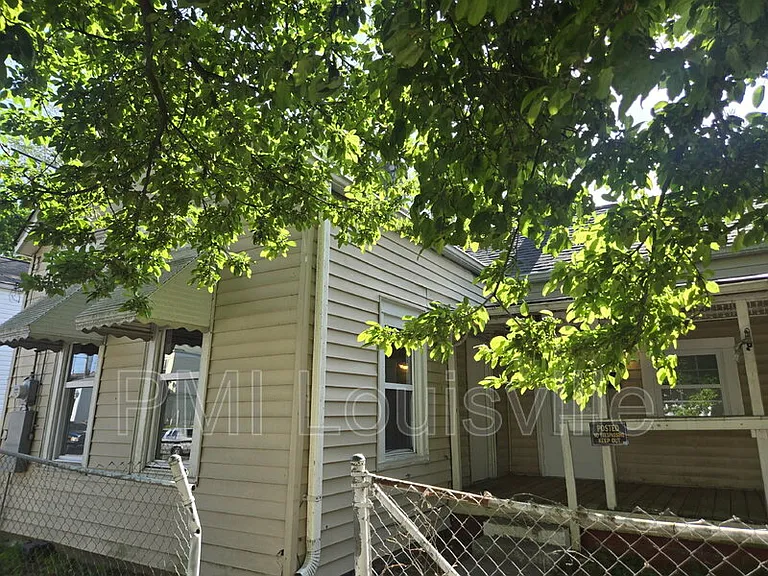 451 N 25th St — Photo 19