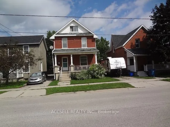 108 Shakespeare St, Stratford, ON N5A 3W4