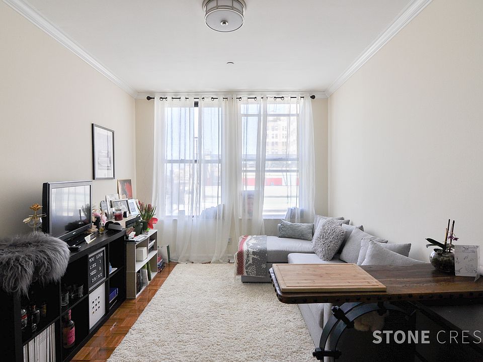1st image of 304 W 92nd St APT 6L
