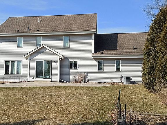 2nd image of 8076 S Meadowcreek Ct