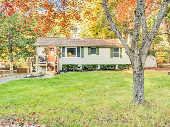 13 Mandela Drive, Rochester, NH 03868-5704