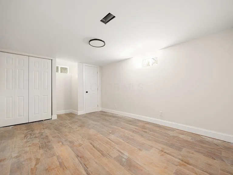 993 S Broadleigh Rd — Photo 11