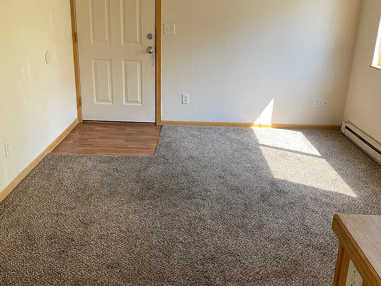 219 W Myrtle St #A — Photo 4