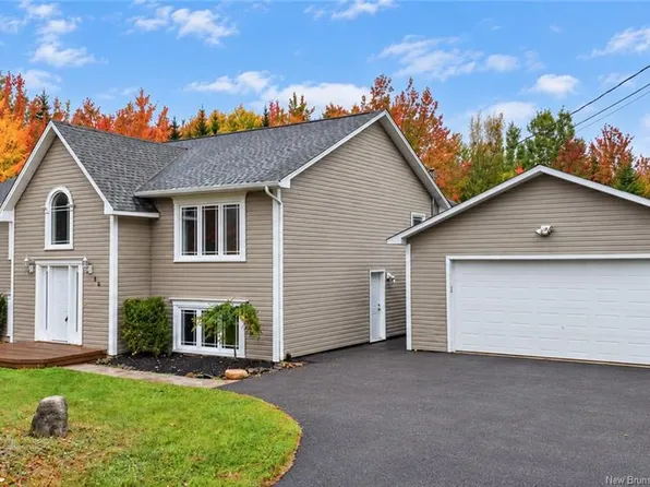 69 Wildwood Way, Burton, NB E2V 0G6